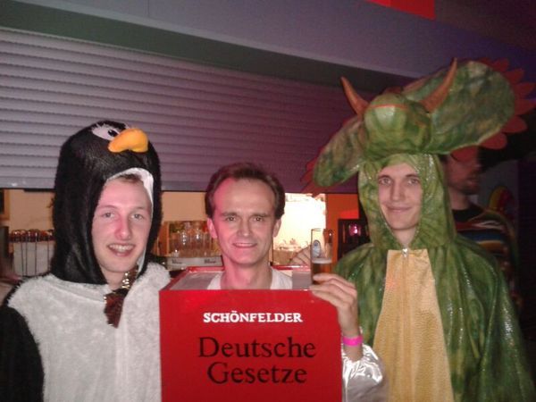 Pinguin, Schönfelder und Dino