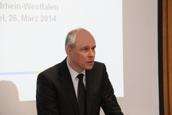 Vortrag von Professor Dr. Frank Neubacher Vortrag von Professor Dr. Frank Neubacher