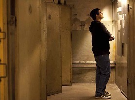 Besucher in der Gedenkstätte